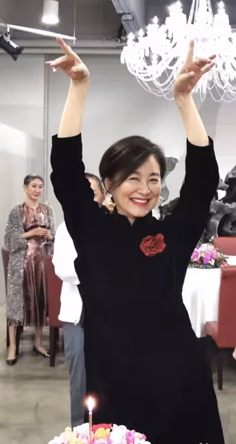 被酸老了有皺紋！66歲林青霞罕曝心聲：「美女稱號，把我壓得喘不過氣」　如今坦然接受：我可以老了