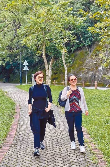 被酸老了有皺紋！66歲林青霞罕曝心聲：「美女稱號，把我壓得喘不過氣」　如今坦然接受：我可以老了