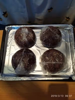 自創家常糯米八寶飯，電壓力鍋黑米紅豆綠豆花生豇豆葡萄乾大米白砂糖
