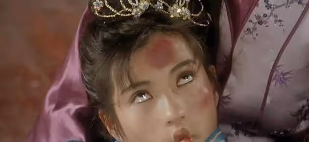 《唐伯虎點秋香》中的冬香才是真美女！美貌不輸鞏俐「連秋香都比不上」，18歲女兒膚白貌美混血氣息十足