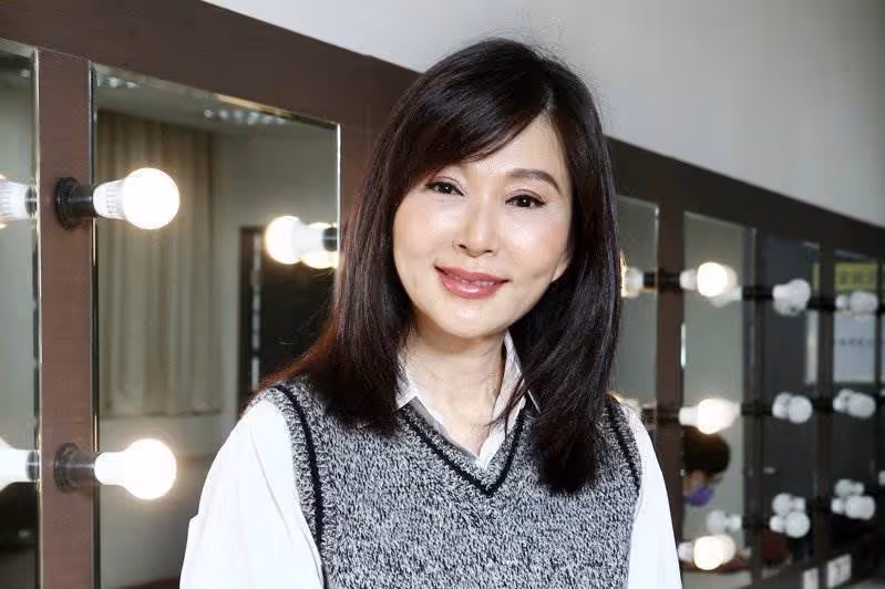 她被稱臺灣第一美人純天然的美，如今54歲演不了大媽，一生只談一次戀愛，網友：歲月不敗美人