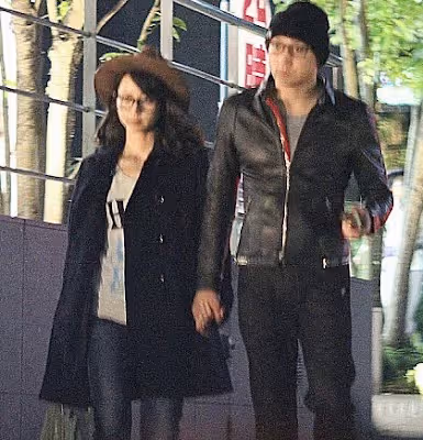 演藝圈都等她復出！34歲女星「為愛嫁大12歲老公」移居鄉下　晉升2寶媽「狗仔捕捉素顏近況」照片瘋傳