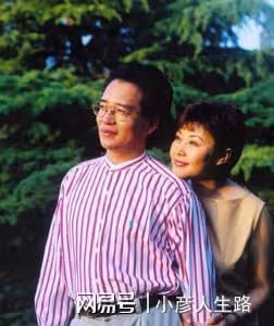 蔡猛與徐笑梅：體育名嘴娶了央視著名主持人，退休生活怎樣
