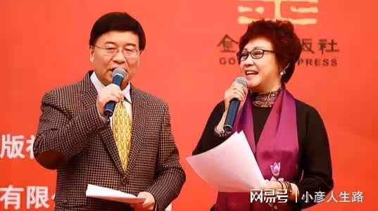 蔡猛與徐笑梅：體育名嘴娶了央視著名主持人，退休生活怎樣