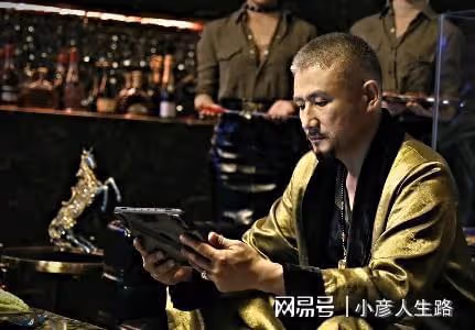 被扇、當老師、下田種地，演「鬼子」出名的5位男星，如今大變樣
