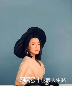 演員劉琳：相親嫁攝影師，丈夫在家帶孩子，如今她還好嗎？
