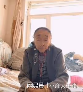 馬玉琴親眼看到李玉成在家約會,一下子歪倒在床頭柜上,讓他快滾