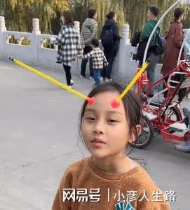 賈乃亮李小璐為女兒慶生,10歲甜馨公主范十足,與爸爸親密相擁