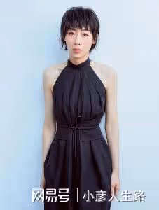 山東出美女!娛樂圈十大山東女神,個高腿長,還有兩位巨星