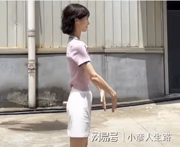 山東出美女!娛樂圈十大山東女神,個高腿長,還有兩位巨星