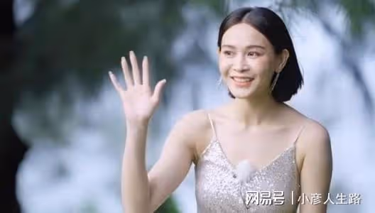 相遇的夏天：男4直播說漏嘴被七位數警告，女1男3牽手令人欣慰