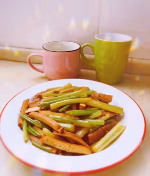 減脂餐—西芹炒香乾