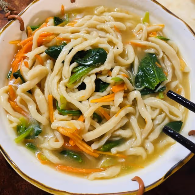 菠菜手擀麵