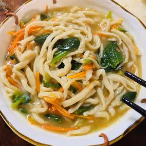 菠菜手擀麵