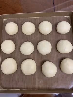 中筋粉的奶香小餐包