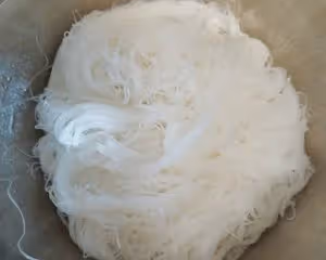 放了這種油才好吃的粉絲素包