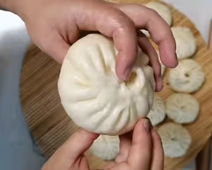放了這種油才好吃的粉絲素包