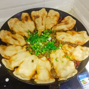 茄子燉雞貼餅子(地鍋雞)