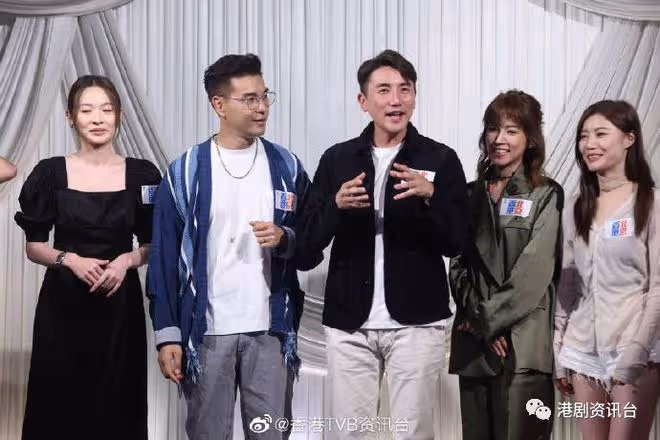 陳展鵬與蔡潔拍吻戲遇尷尬場面！被吳若希長腿挑逗：有情趣