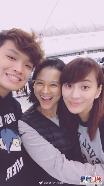 黎燕珊囝囝於英國修畢犯罪心理學！古明華內地返港為90歲老父賀壽