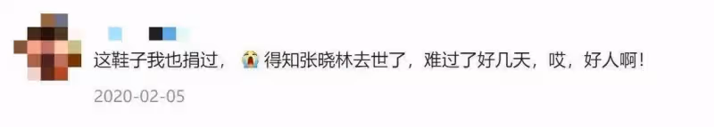 3歲女兒「一眼認出」石像爸爸含淚擁抱，久久不肯離去，網淚目：讓人心疼！