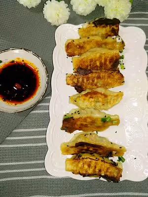 蝦仁韭菜鍋貼