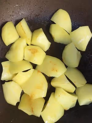 蛤蟆燉土豆