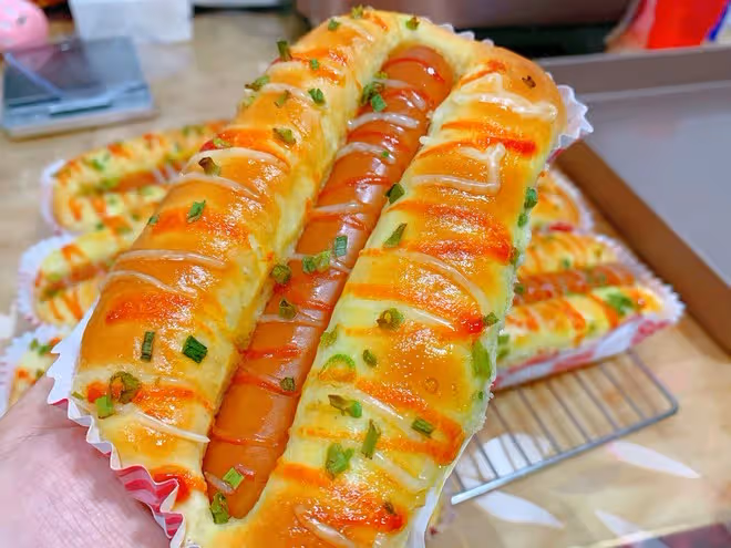 一發腸仔包（熱狗麵包）