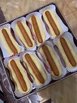 一發腸仔包（熱狗麵包）