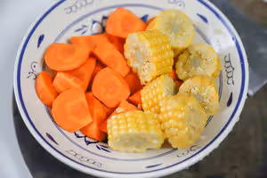蘿蔔玉米排骨湯