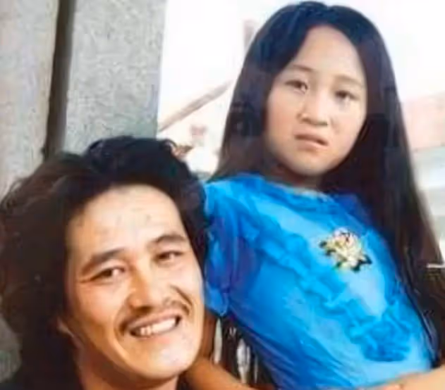 這些明星也曾痛失愛子，金庸兒子因情自殺，趙本山孩子出生聾啞！