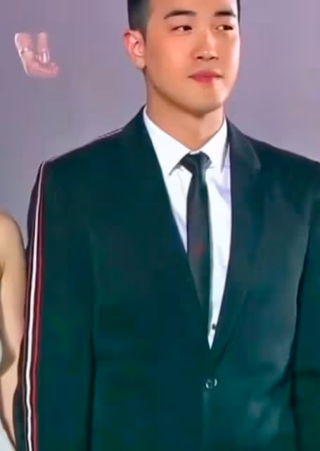他是導演界黑馬，還是曾志偉兒子，親手捧起兩位金馬影后實力超牛