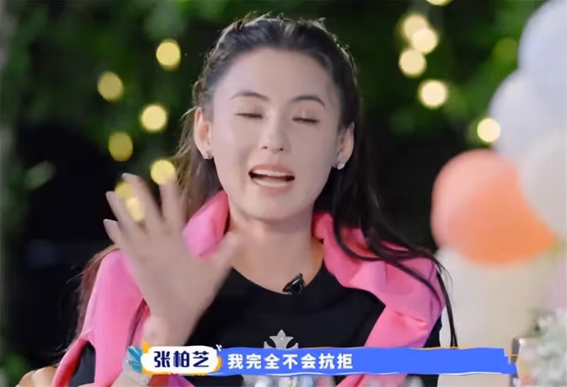 分開11年，張柏芝罕見提及前夫謝霆鋒，她的稱呼被網友贊：非常得體