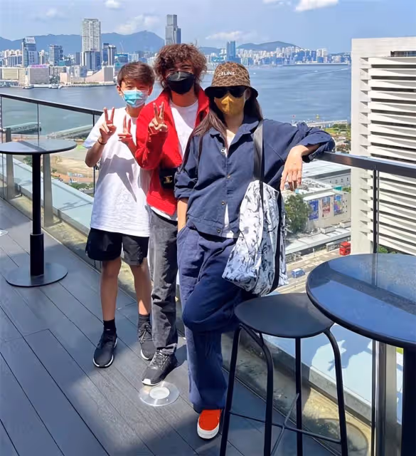 分開11年,張柏芝罕見提及前夫謝霆鋒,她的稱呼被網友贊:非常得體