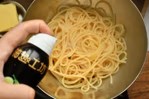 牛油果海蝦蒜香奶油意面