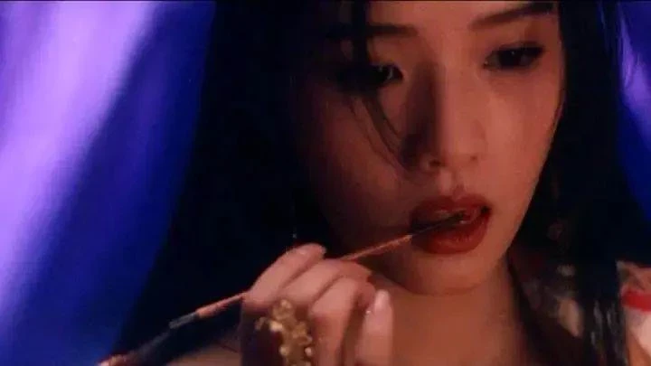 「風月女神」 全真近況， 52歲瘦得皮包骨，曾可與林青霞媲美，今雙手常發抖與老母相依為命，網歎：美人遲暮，令人心疼