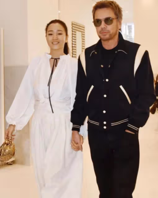 當小三8年無果！女星「再嫁70歲富尪」靠一張紙秒點頭　「一生情路曲折」終覓得良緣