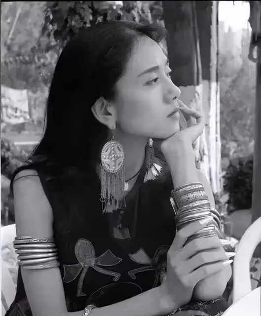舞者楊麗萍：30年不吃米麵，先後放棄2個摯愛，她到底圖啥？