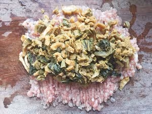 傳統廣東菜 ∵ 梅菜剁肉餅