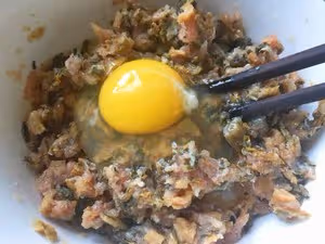 傳統廣東菜 ∵ 梅菜剁肉餅