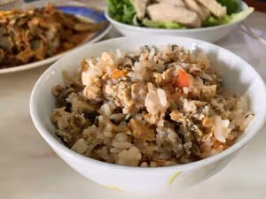 傳統廣東菜 ∵ 梅菜剁肉餅