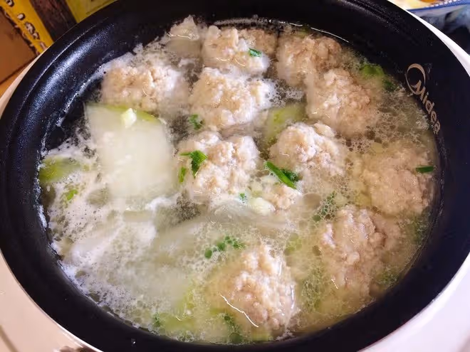 肉丸冬瓜湯