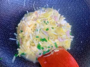 韭黃肉絲炒雞蛋