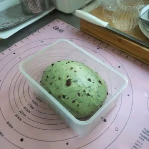 抹茶蔓越莓軟歐包