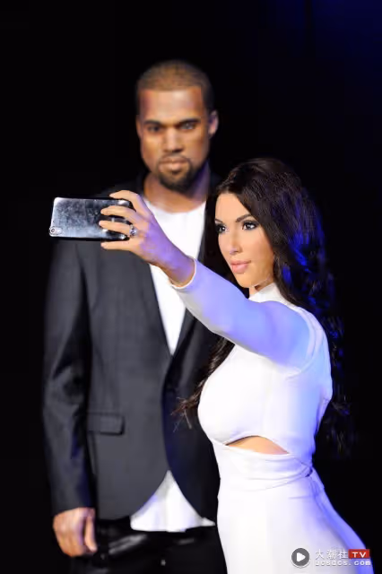 陷入困境！Kanye West慘被「畢業」遭蠟像館移走　官方回應超酸