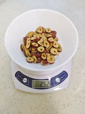 破壁機版 微甜的無渣紅棗豆漿（4人份）內藏營養師推薦的最佳豆水比例，掌握以後你就無敵了！