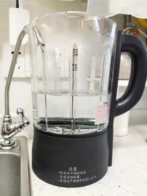 破壁機版 微甜的無渣紅棗豆漿（4人份）內藏營養師推薦的最佳豆水比例，掌握以後你就無敵了！