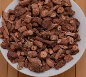 黑髮膏  茜草生地膏