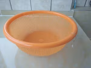 黑髮膏  茜草生地膏