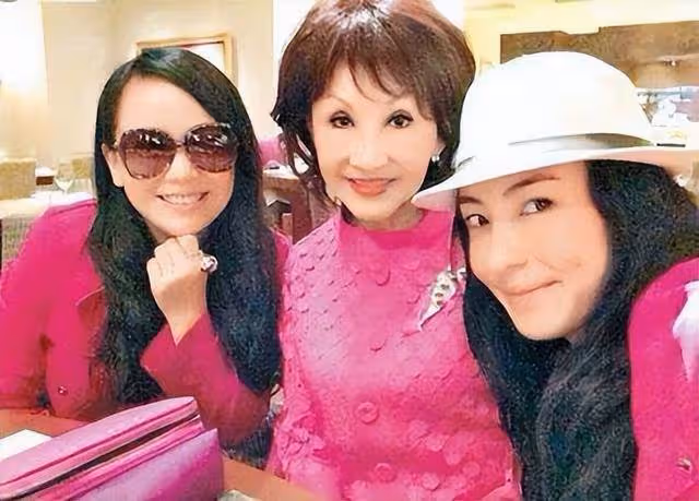 狄波拉71歲大壽將近！王菲謝霆鋒恐無法出席，張柏芝有望赴宴